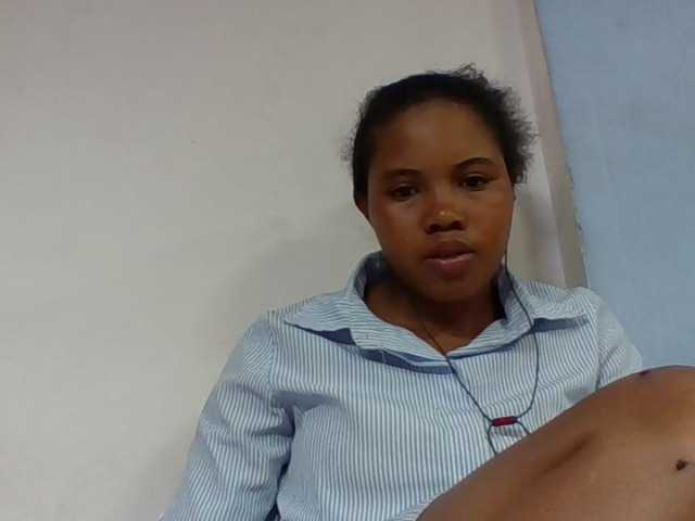 Juliah1a live cam on BongaCams