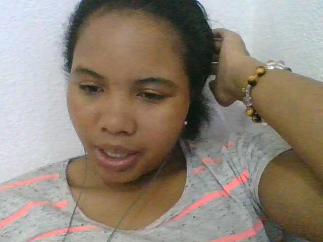 Juliah1a live cam on BongaCams