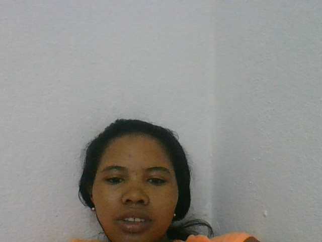 Juliah1a live cam on BongaCams