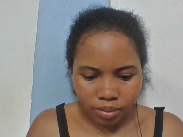 Juliah1a live cam on BongaCams