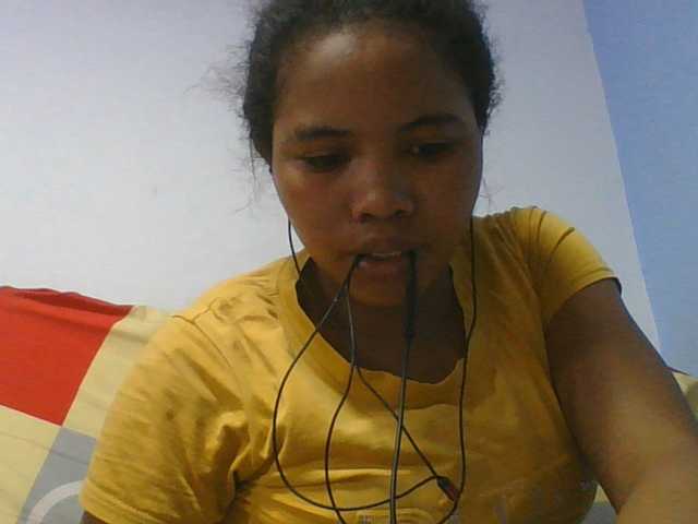 Juliah1a live cam on BongaCams