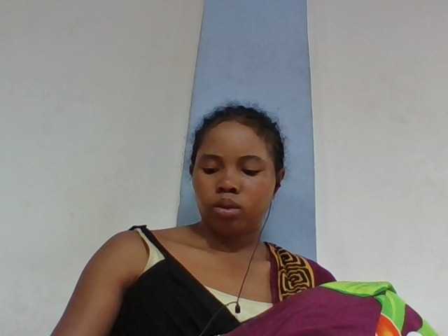 Juliah1a live cam on UnifiedCams