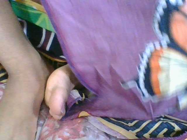 Juliah1a live cam on BongaCams