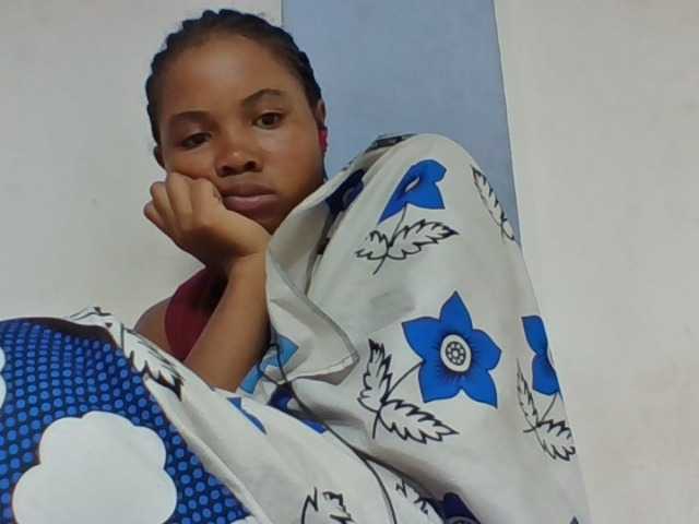 Juliah1a live cam on BongaCams