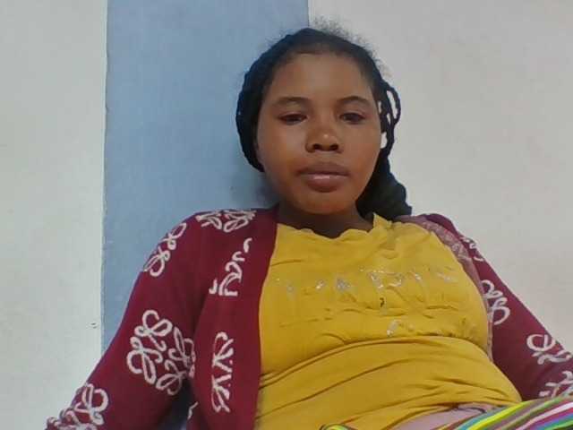 Juliah1a live cam on BongaCams
