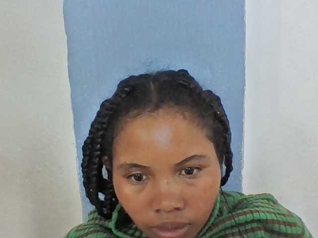 Juliah1a live cam on BongaCams