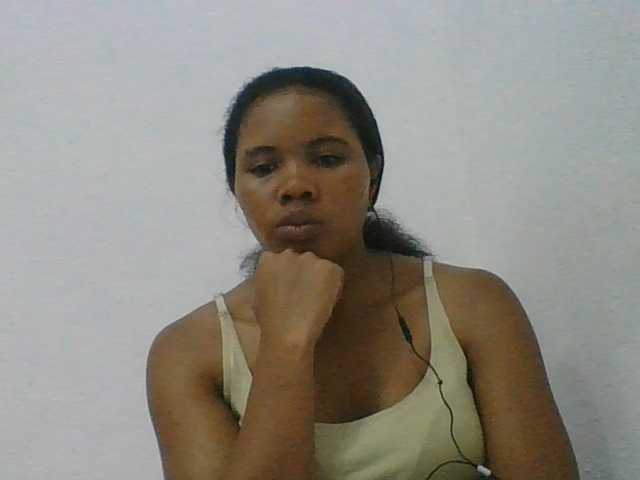 Juliah1a live cam on BongaCams