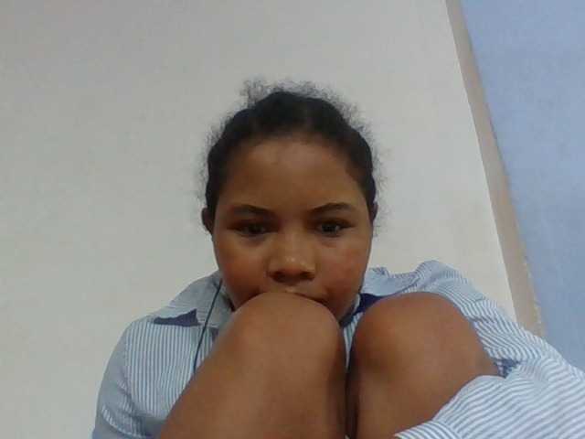 Juliah1a live cam on BongaCams