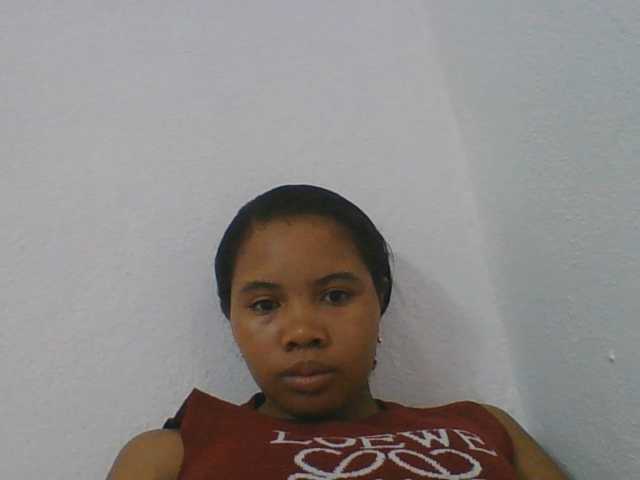 Juliah1a live cam on BongaCams