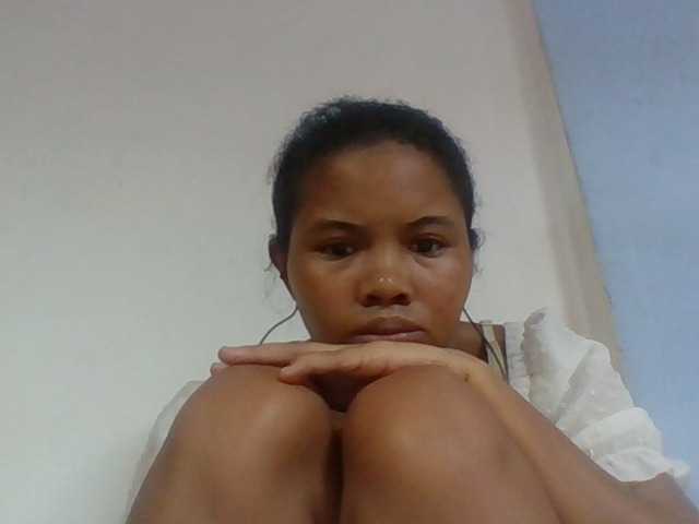 Juliah1a live cam on BongaCams