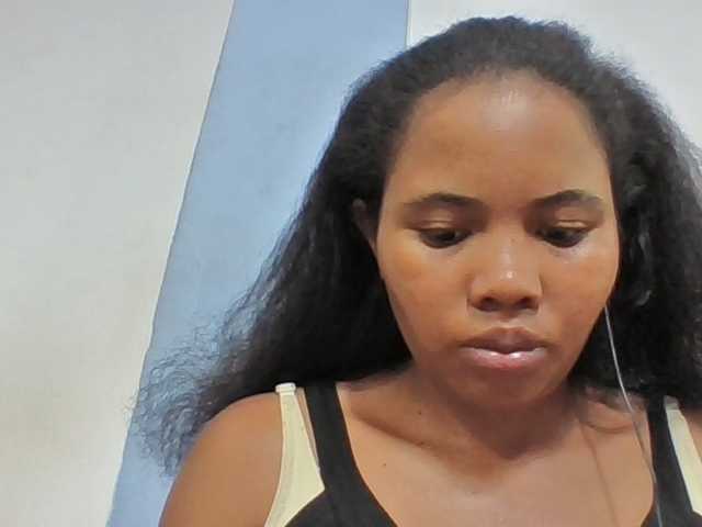 Juliah1a live cam on BongaCams