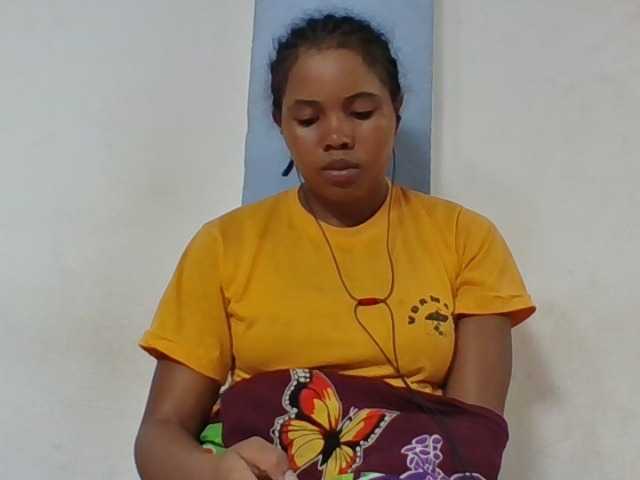 Juliah1a live cam on BongaCams