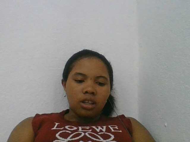 Juliah1a live cam on BongaCams