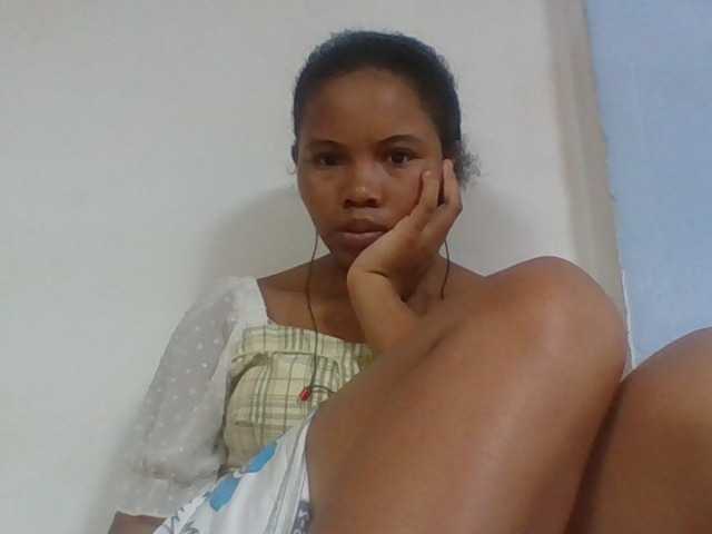 Juliah1a live cam on BongaCams