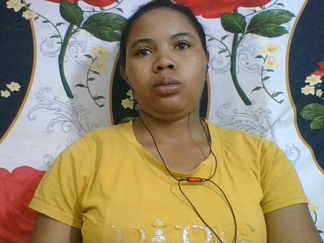 Juliah1a live cam on BongaCams