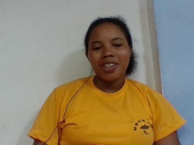 Juliah1a live cam on BongaCams