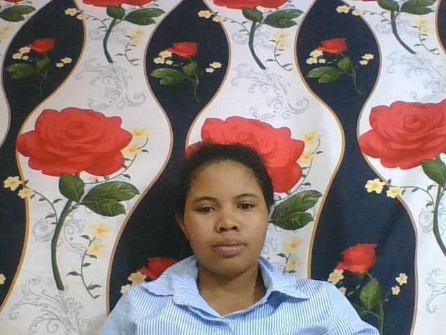 Juliah1a live cam on BongaCams