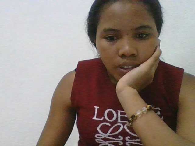 Juliah1a live cam on BongaCams