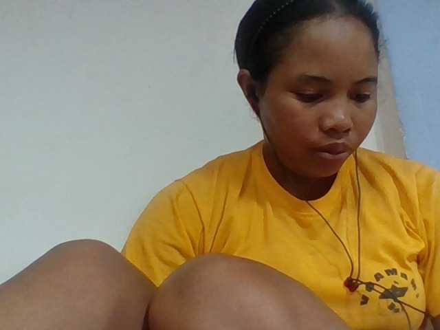 Juliah1a live cam on BongaCams