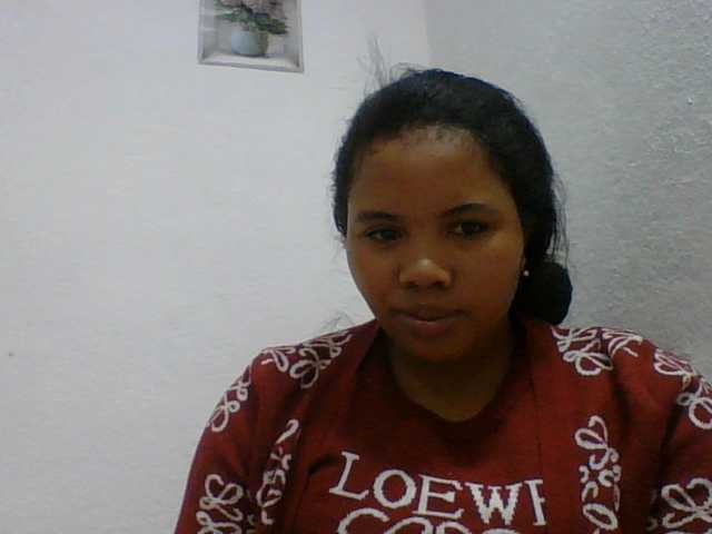 Juliah1a live cam on BongaCams