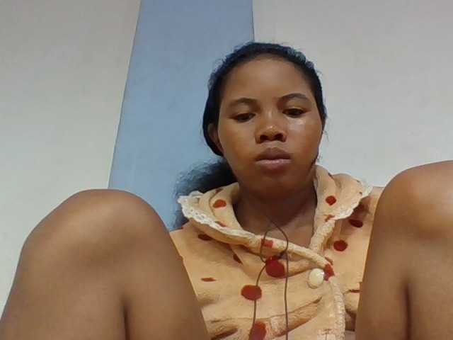 Juliah1a live cam on BongaCams