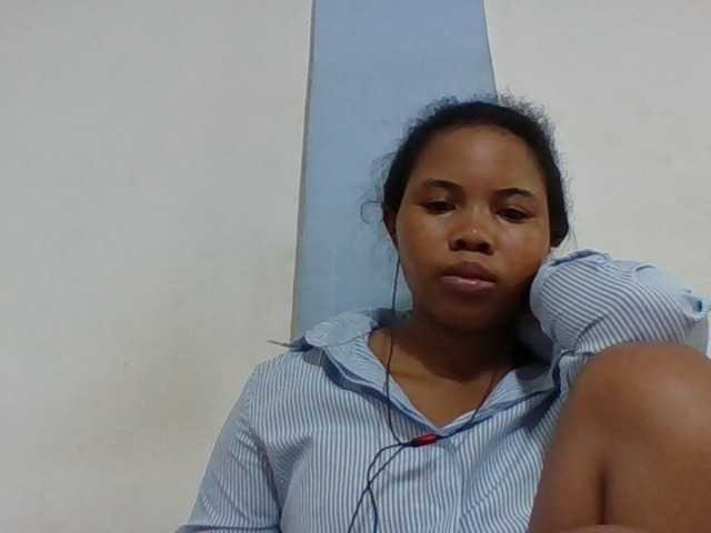 Juliah1a live cam on BongaCams
