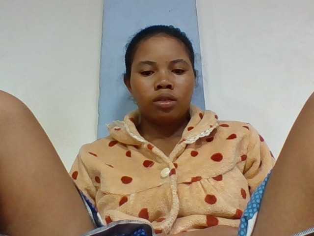 Juliah1a live cam on BongaCams