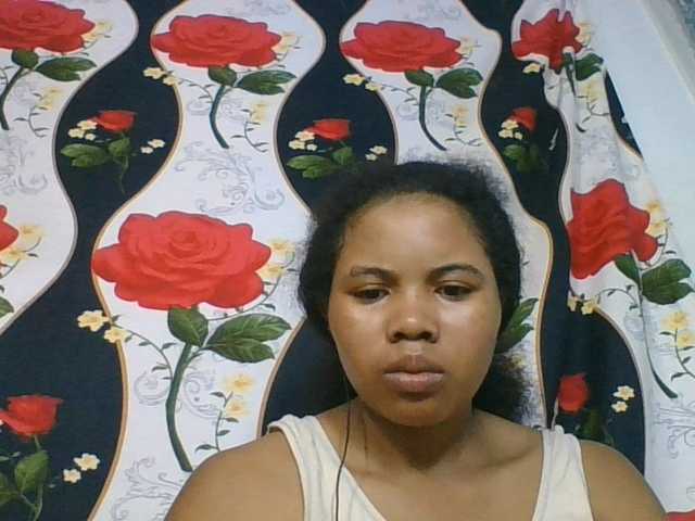 Juliah1a live cam on BongaCams