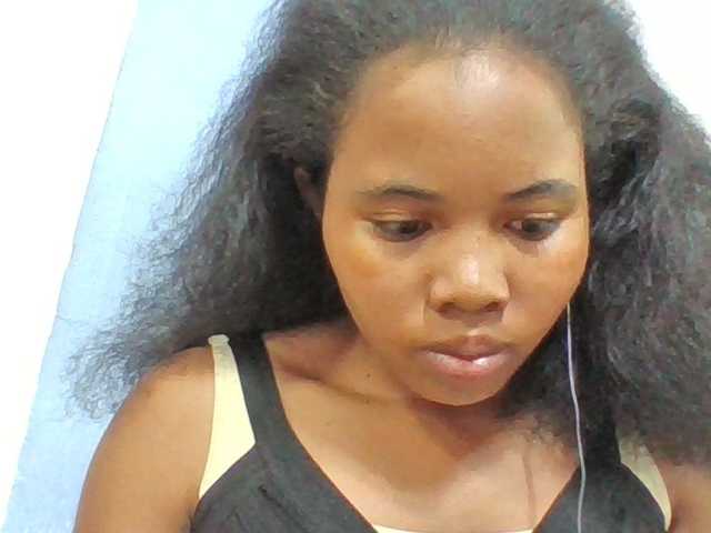 Juliah1a live cam on BongaCams