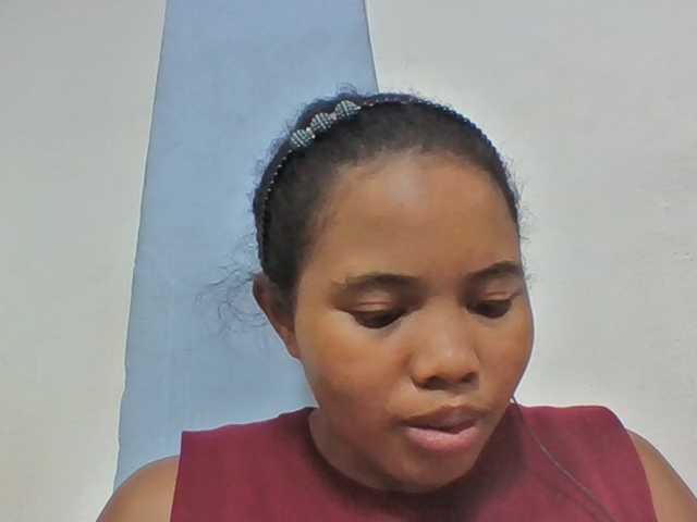 Juliah1a live cam on BongaCams