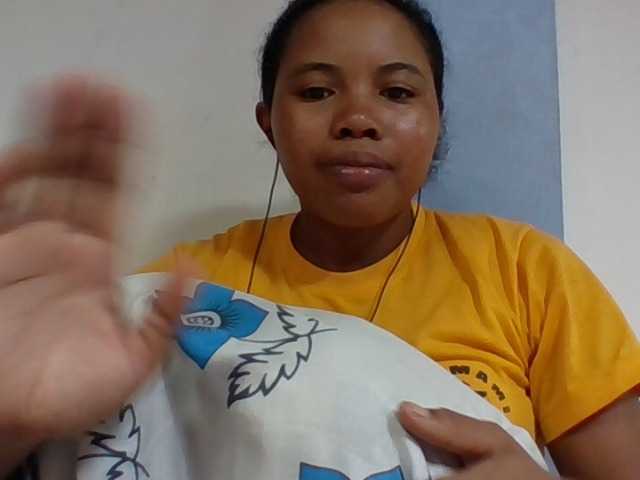 Juliah1a live cam on BongaCams