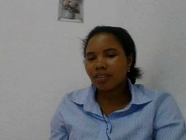 Juliah1a live cam on BongaCams