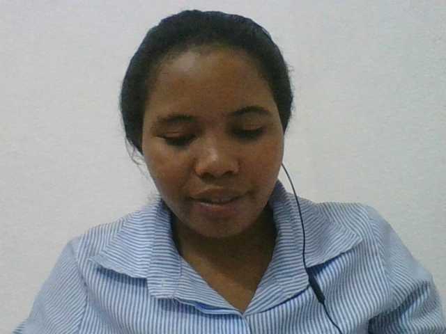 Juliah1a live cam on BongaCams