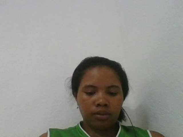 Juliah1a live cam on BongaCams