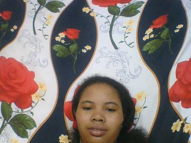 Juliah1a live cam on BongaCams