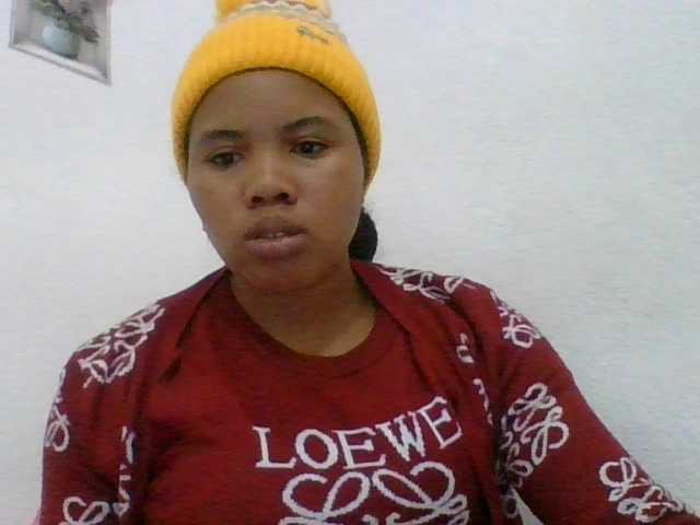 Juliah1a live cam