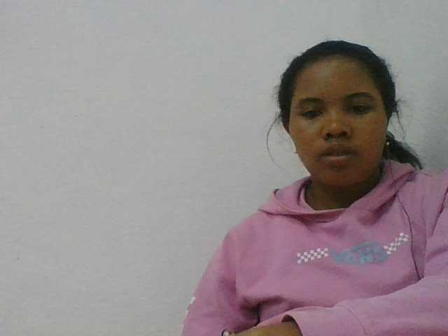 Juliah1a live cam preview