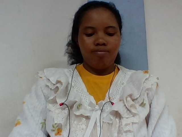 Juliah1a live cam on BongaCams