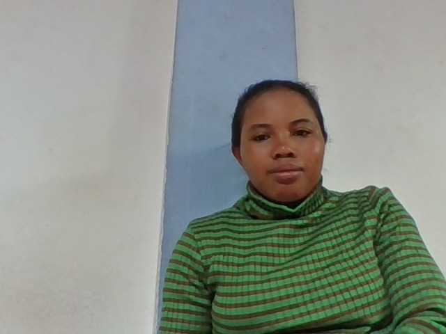 Juliah1a live cam on BongaCams