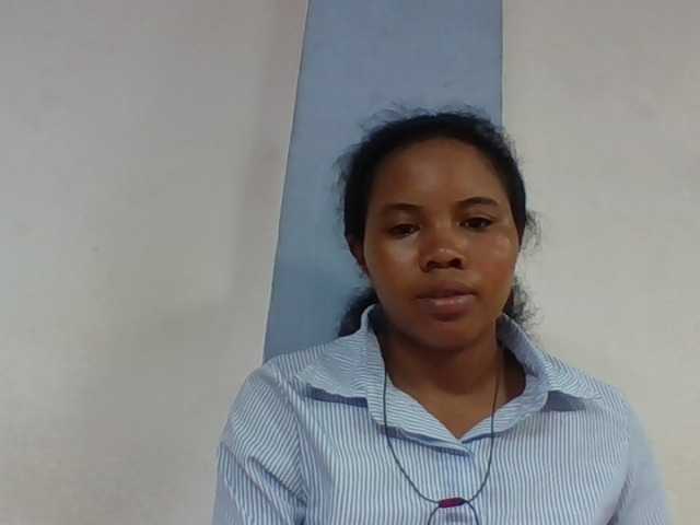 Juliah1a live cam on BongaCams