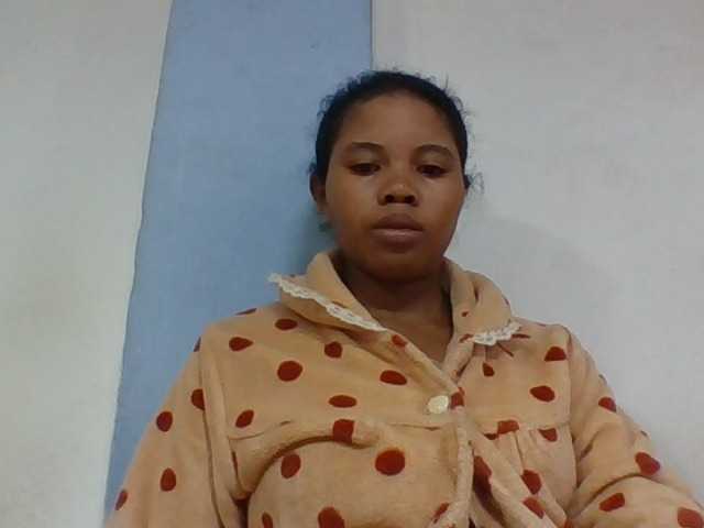 Juliah1a live cam on BongaCams