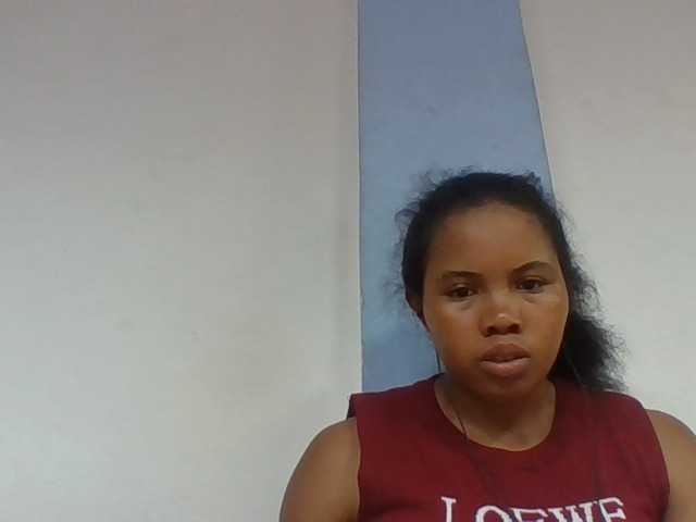 Juliah1a live cam on BongaCams