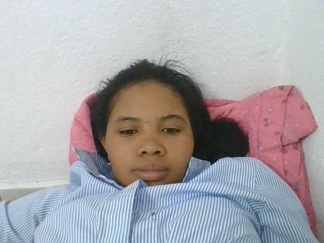 Juliah1a live cam on BongaCams