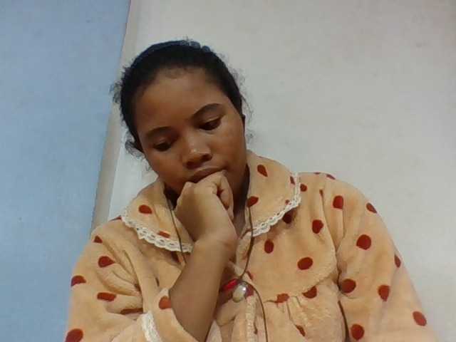 Juliah1a live cam on BongaCams