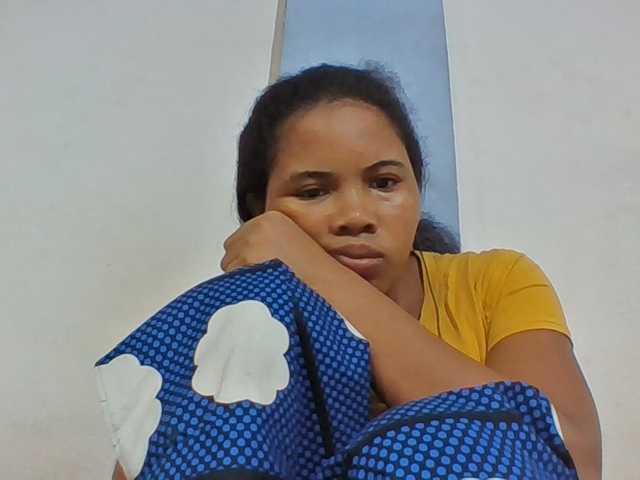 Juliah1a live cam on BongaCams