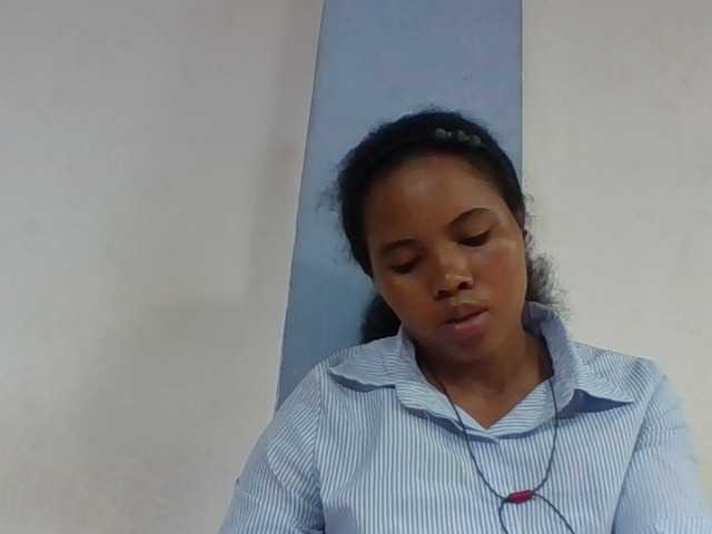 Juliah1a live webcam show