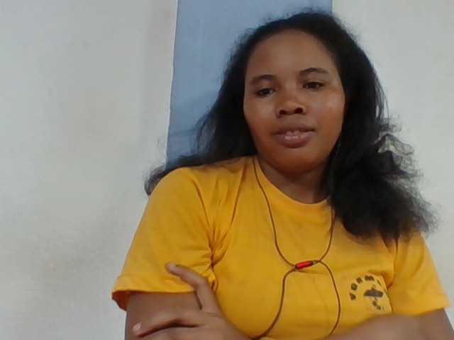 Juliah1a live cam on BongaCams