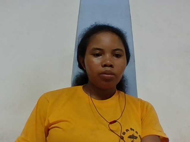 Juliah1a live cam on BongaCams