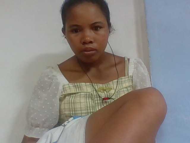 Juliah1a live cam on BongaCams