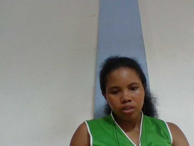 Juliah1a live cam on BongaCams